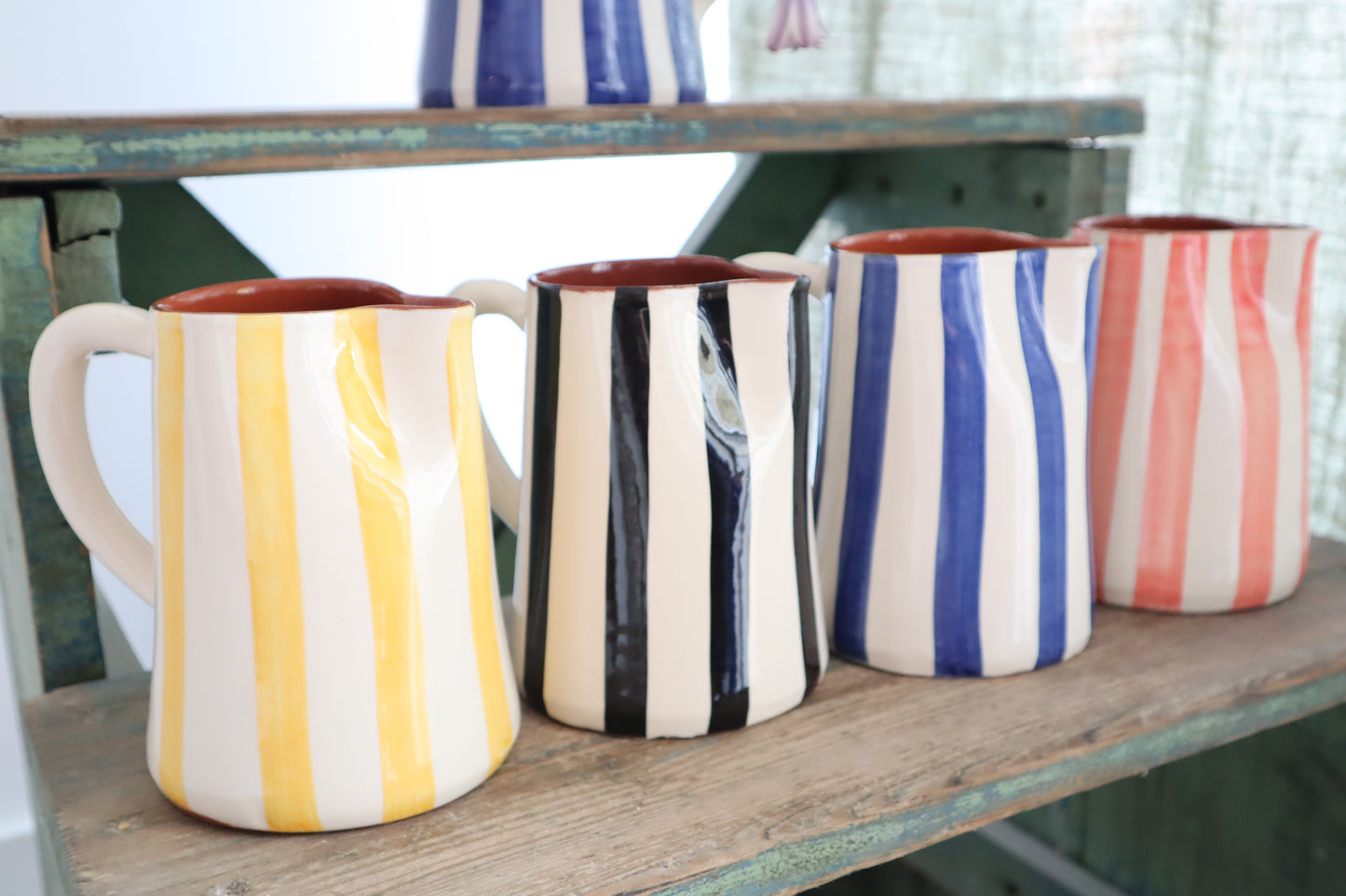 Krug | stripe | blau gelb schwarz rot