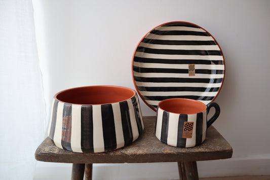 bowl | stripe | black and white
