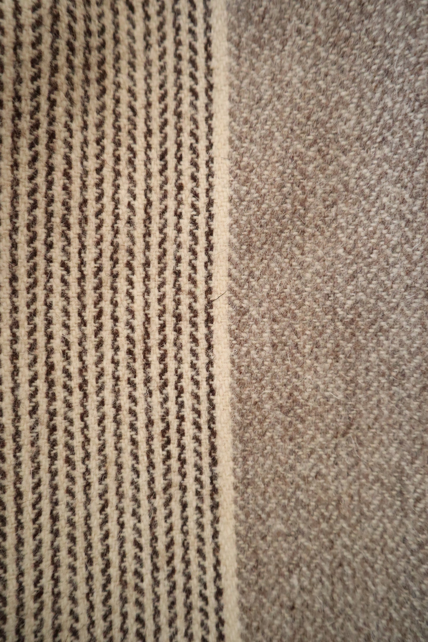 Wolldecke "minimal" | hell & dunkel