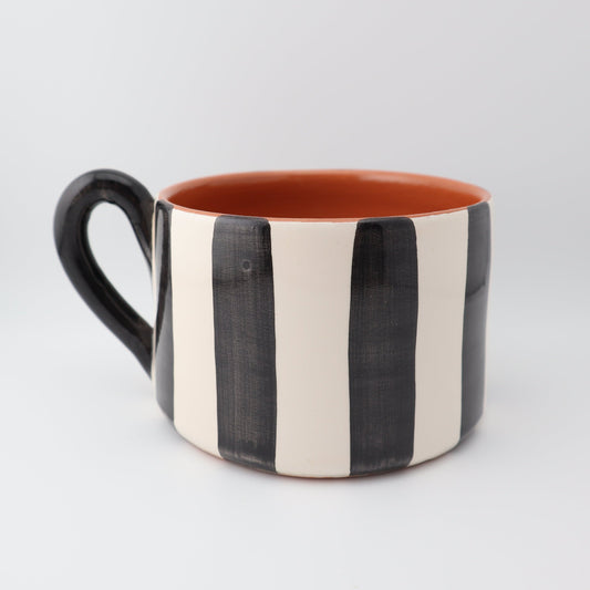 Large mug | stripe | black and white