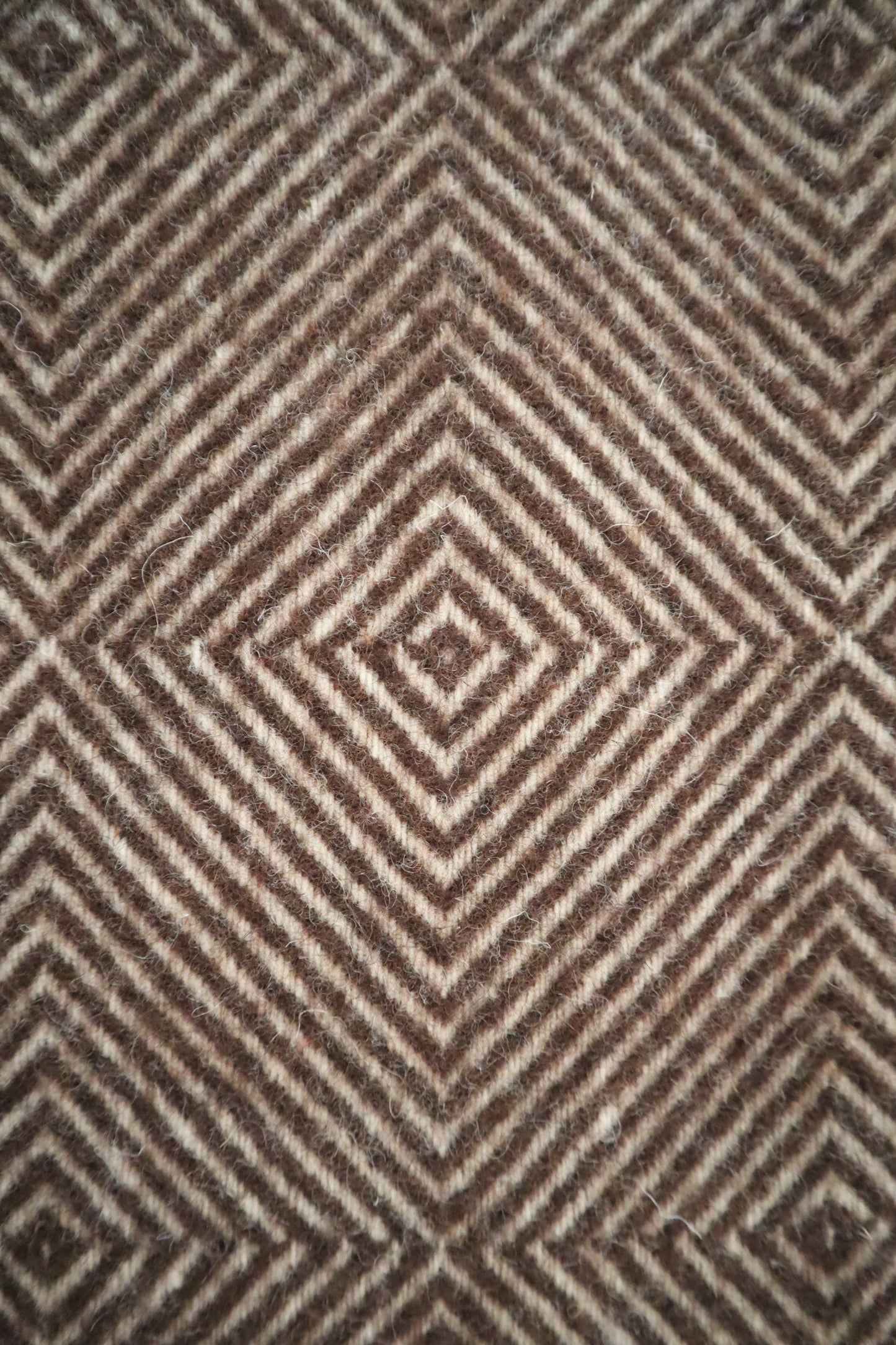 wool blanket "diamond" | darker brown