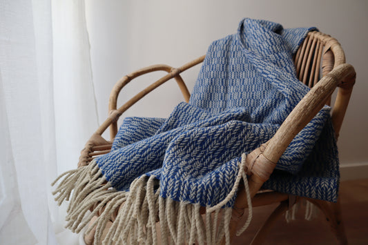 wool blanket "espiga" | blue-white