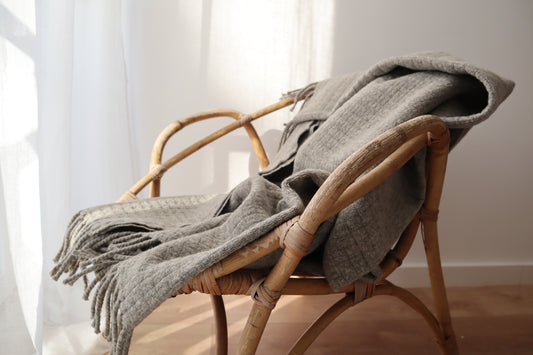 wool blanket "royal" | light grey