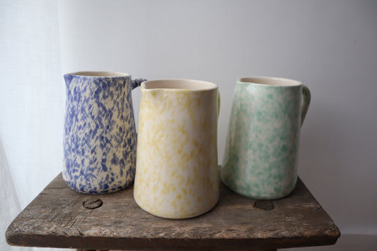 jug | speckles | blue yellow green